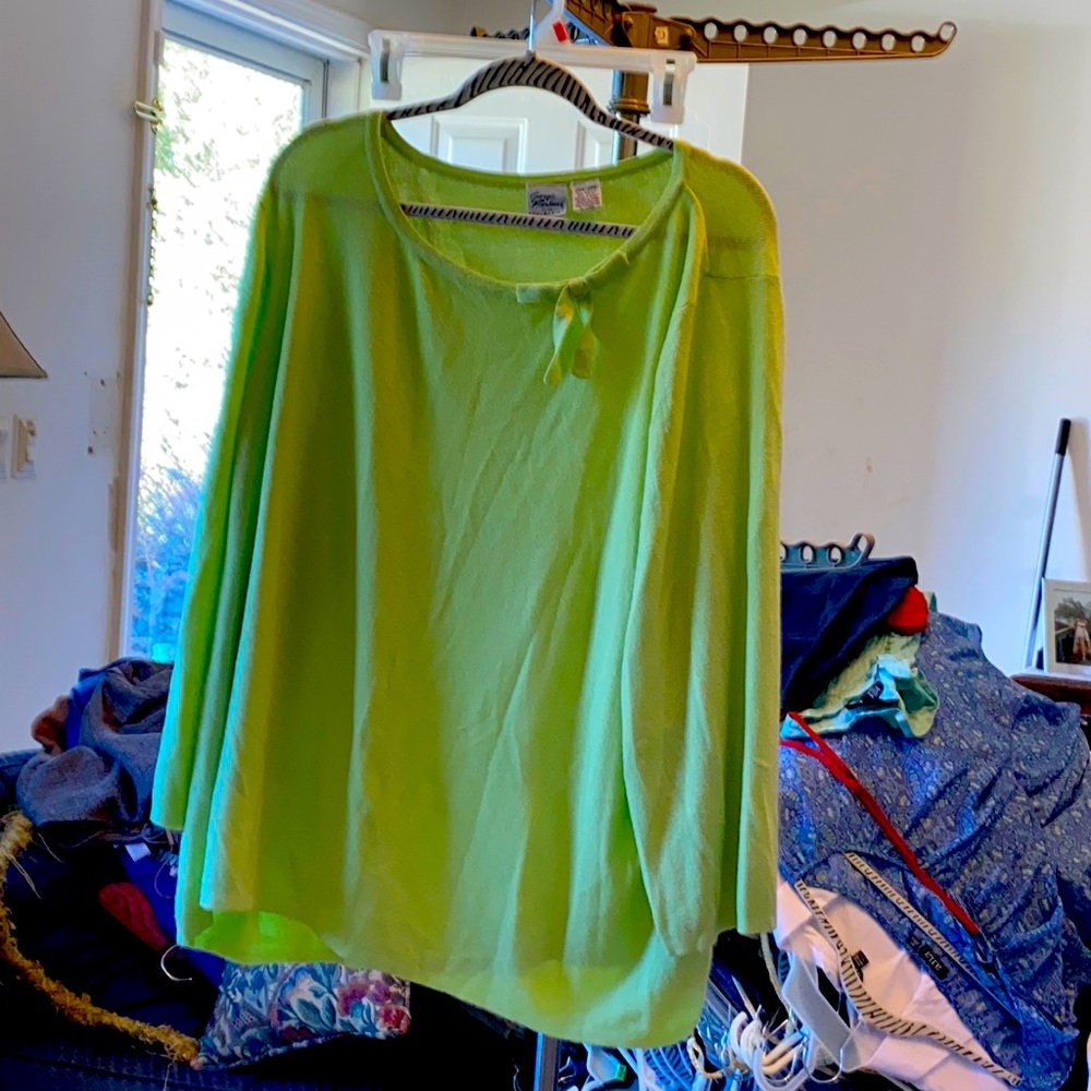 Georgio 26/28 w fancy top with bow